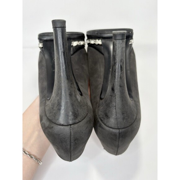 Chanel Black Platform Pumps w/ White Chain Detail Black Suede Cap Toe Heels 36 6 - Picture 10 of 15